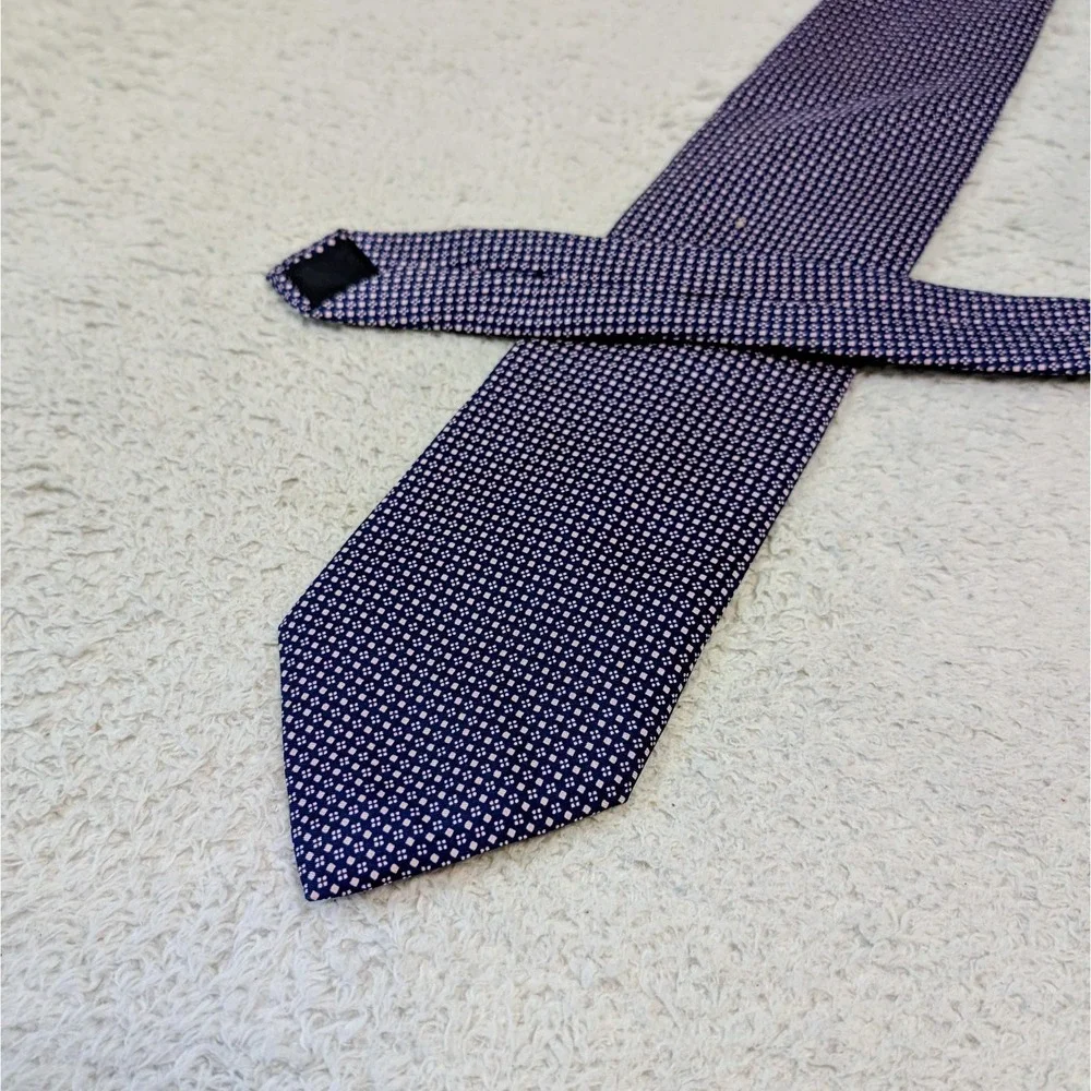 Brooks Brothers USA Men's Purple Geometric‎ Jacquard Pattern Silk Neck Tie